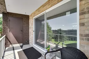 245 S Park Ln, Palatine, IL 60074 - Photo 10
