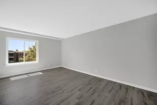 245 S Park Ln, Palatine, IL 60074 - Photo 16