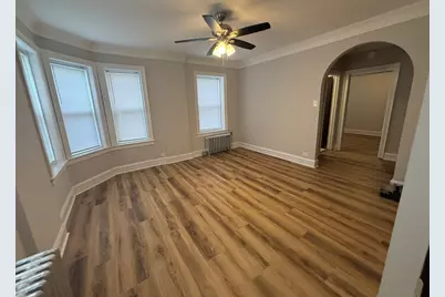 6748 N Ashland Avenue #205, Chicago, IL 60626 - Photo 8