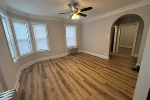 6748 N Ashland Ave, Chicago, IL 60626 - Photo 8