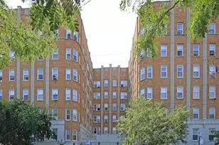 6748 N Ashland Ave, Chicago, IL 60626 - Photo 1
