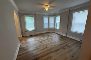 6748 N Ashland Ave, Chicago, IL 60626 - Photo 2