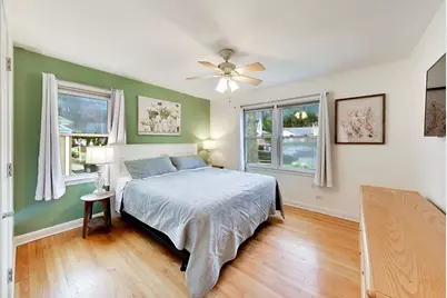 5816 W Greenleaf Avenue, Chicago, IL 60646 - Photo 10