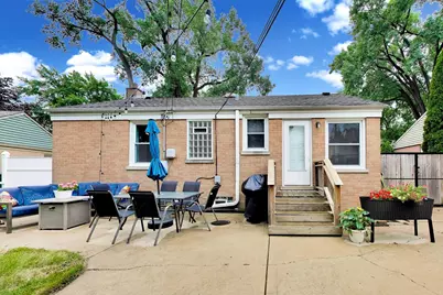 5816 W Greenleaf Avenue, Chicago, IL 60646 - Photo 26