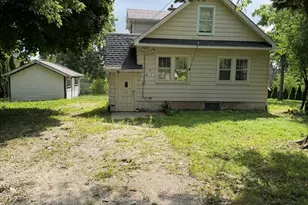 8S057 S Vine St, Burr Ridge, IL 60527 - Photo 1