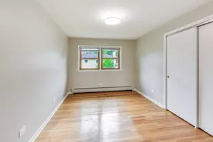 16W674 56th Pl, Clarendon Hills, IL 60514 - Photo 8