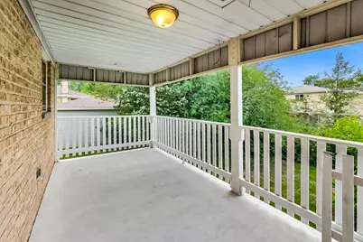16W674 56th Place #2, Clarendon Hills, IL 60514 - Photo 12