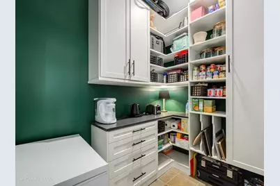 2044 N Bissell Street, Chicago, IL 60614 - Photo 18