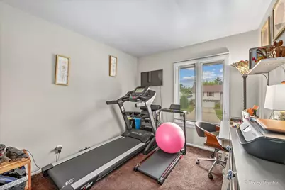 813 Krause Avenue, Streamwood, IL 60107 - Photo 16