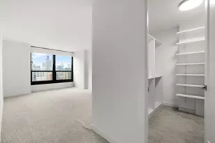 1030 N State St, Chicago, IL 60610 - Photo 14