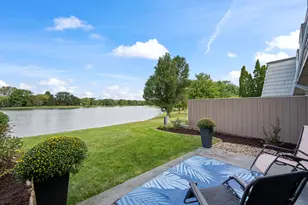 670 Versailles Circle, Elk Grove Village, IL 60007 - Photo 18