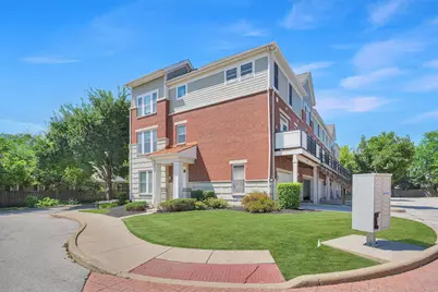 2112 S Crambourne Way #6-6, Arlington Heights, IL 60005 - Photo 2