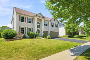 1327 Palisades Dr, Bolingbrook, IL 60490 - Photo 2