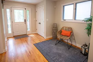 110 N Myrtle Ave, Elmhurst, IL 60126 - Photo 2