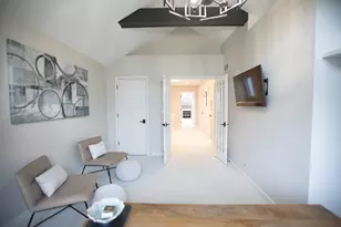 110 N Myrtle Ave, Elmhurst, IL 60126 - Photo 22