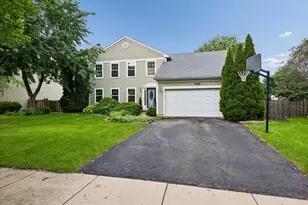 1483 Waterford Rd, North Aurora, IL 60542 - Photo 2