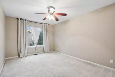 1483 Waterford Road, North Aurora, IL 60542 - Photo 16