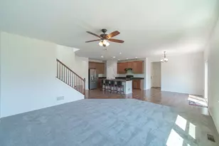 2009 Mayfair Dr, Island Lake, IL 60042 - Photo 10