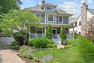 180 S Arlington Ave, Elmhurst, IL 60126 - Photo 2