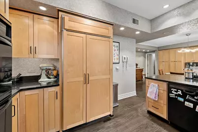 3750 N Lake Shore Drive #1D, Chicago, IL 60613 - Photo 10