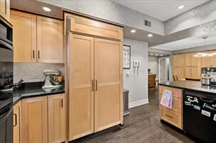3750 N Lake Shore Dr, Chicago, IL 60613 - Photo 10