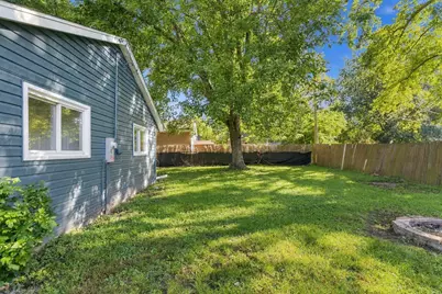 843 Navajo Drive, Carpentersville, IL 60110 - Photo 28