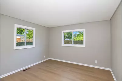 843 Navajo Drive, Carpentersville, IL 60110 - Photo 16