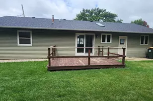 1601 Williams Ave, Round Lake Beach, IL 60073 - Photo 2