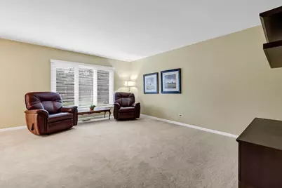 1525 Mayfield Lane, Hoffman Estates, IL 60169 - Photo 6