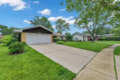 1525 Mayfield Lane, Hoffman Estates, IL 60169 - Photo 2