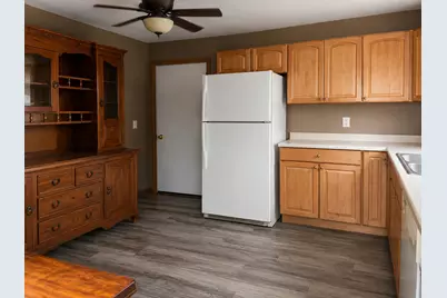 943 Pond Brook Avenue, Malta, IL 60150 - Photo 2