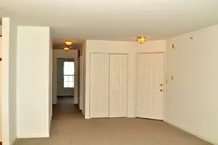 5S530 Paxton Dr, Naperville, IL 60563 - Photo 10