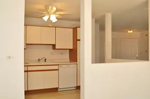 5S530 Paxton Dr, Naperville, IL 60563 - Photo 6