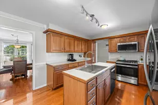 530 Pinecroft Dr, Roselle, IL 60172 - Photo 12