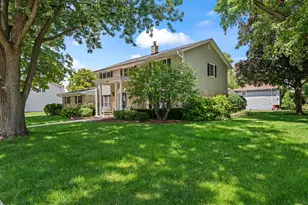 530 Pinecroft Dr, Roselle, IL 60172 - Photo 38