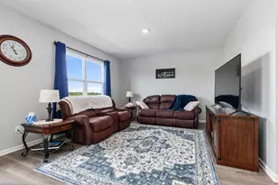 2005 Winterberry Trl, Wonder Lake, IL 60097 - Photo 8