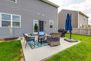2005 Winterberry Trl, Wonder Lake, IL 60097 - Photo 28