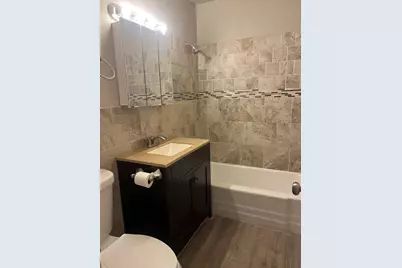 1340 N Main Street #E1, Wheaton, IL 60187 - Photo 6