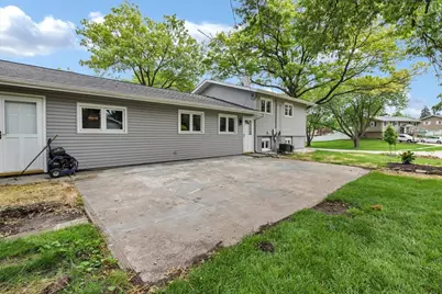 590 Durham Court, Hoffman Estates, IL 60169 - Photo 8