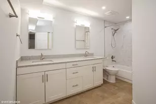 1051 Rockport Dr, Carol Stream, IL 60188 - Photo 10