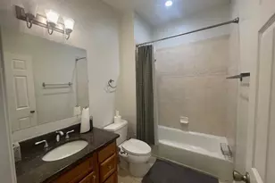 4417 S Calumet Ave, Chicago, IL 60653 - Photo 18