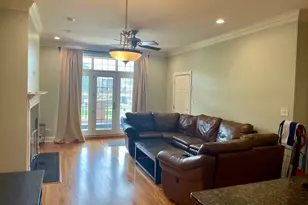 4417 S Calumet Ave, Chicago, IL 60653 - Photo 4