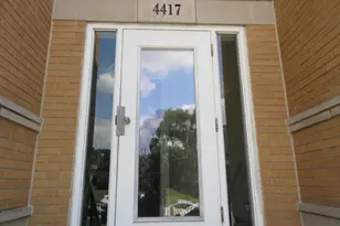 4417 S Calumet Ave, Chicago, IL 60653 - Photo 2