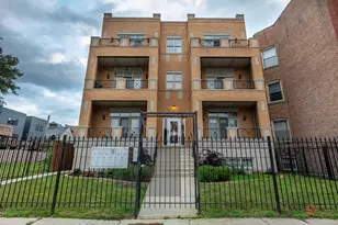 4417 S Calumet Ave, Chicago, IL 60653 - Photo 1