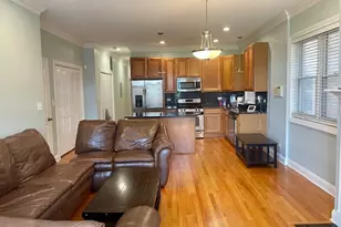 4417 S Calumet Ave, Chicago, IL 60653 - Photo 2