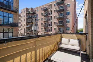 1910 S Michigan Ave, Chicago, IL 60616 - Photo 10