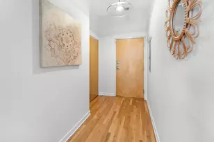 1910 S Michigan Ave, Chicago, IL 60616 - Photo 2