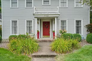 702 Cambridge Dr, Paxton, IL 60957 - Photo 4
