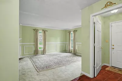 702 Cambridge Drive, Paxton, IL 60957 - Photo 8