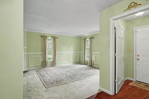 702 Cambridge Dr, Paxton, IL 60957 - Photo 8